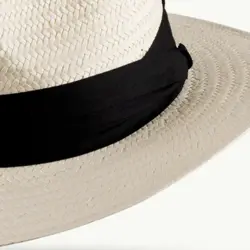 Klassisk stråhat - lys med sort hattebånd
