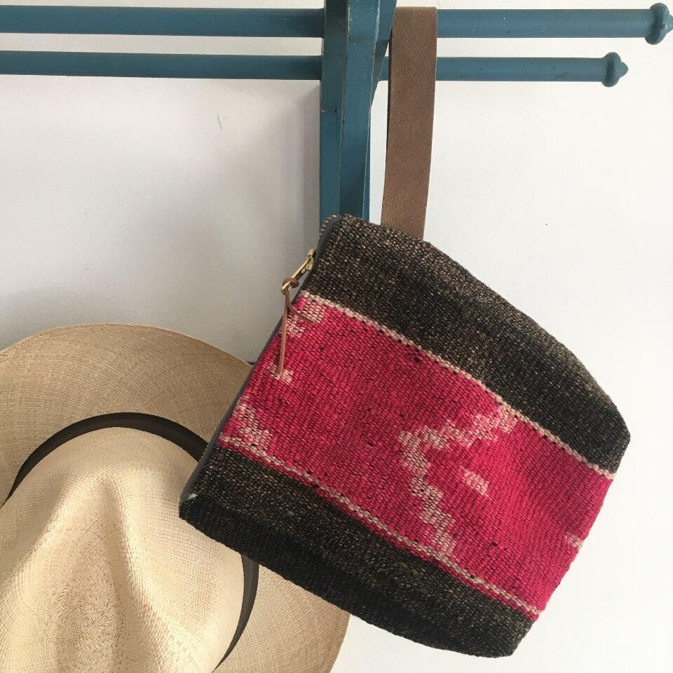 Luminans gispende Midlertidig Vintage, rustik taske - en unik clutch fra Bolivia