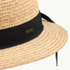 Sommerhat med sort bånd